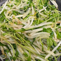 なーなちゃん's cooksnap of when they made 超簡単♪豆苗ともやしの塩麹炒め.