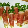 太巻きたまご's cooksnap of when they made 巻くだけ！生ハムかいわれ巻き！.
