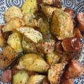 犬飼ってる's cooksnap of when they made 新じゃがとウインナーのマスタード炒め.