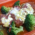ulily's cooksnap of when they made ルクエでごきげん＊トマト煮込みハンバーグ.