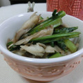 ぽっぽぺぺ's cooksnap of when they made 小松菜とまいたけの野菜炒め.
