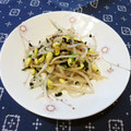 berry_a's cooksnap of when they made ♪混ぜ込みわ～かめ～♪ともやし和えるだけ.