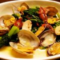 莉彩パパ's cooksnap of when they made 春野菜＋菜の花とアサリの白ワイン蒸し.