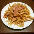 みなこい's cooksnap of when they made 卵とハムの焼きうどん.