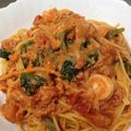 ある〜's cooksnap of when they made ほうれん草と海老のトマトクリームパスタ.