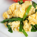 harummina's cooksnap of when they made ニラと卵の炒め物.