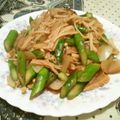 mattanderi's cooksnap of when they made アスパラときのこのガーリック炒め.