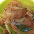 meym1128's cooksnap of when they made 簡単5分☆ギフトの焼豚と太ネギの炒めもの.