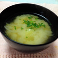 サンディサンディ's cooksnap of when they made 我が家の定番☆じゃがいもと玉ねぎの味噌汁.