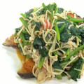 紅茶大好き♪'s cooksnap of when they made 鮭とエノキとトマトほうれん草のバター炒め.
