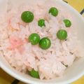 yucoreen's cooksnap of when they made 春を満喫！★桜海老グリーンピースご飯★.