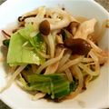 ピチョミ's cooksnap of when they made しめじのシャキシャキ塩炒め.