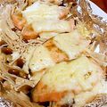 moconobu's cooksnap of when they made サーモンときのこ柚子胡椒チーズホイル焼き.