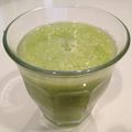 MicHolly's cooksnap of when they made Raw☆セロリのデトックススムージー.
