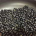 こうへい1206's cooksnap of when they made 浸して簡単黒豆茶.