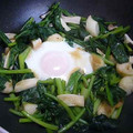 エドリバー's cooksnap of when they made ☆豆苗としめじの巣ごもり卵☆.