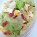 ﾁｬﾀﾚ's cooksnap of when they made 簡単ベーコンとキャベツとゆで卵の炒めもの.