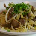 タキシード犬's cooksnap of when they made 砂肝ともやしのピリ辛味噌炒め.