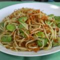 ごまちゃんこ's cooksnap of when they made 桜えびとそら豆のスパゲティ.