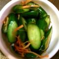 shizuとreo's cooksnap of when they made １分♪材料２つ♪塩昆布でキュウリの漬物風.