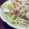 noguson's cooksnap of when they made 簡単♪もやしとベーコンとレタス炒め.