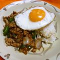 Hughtan's cooksnap of when they made 胸肉で簡単節約♪ガパオライス.