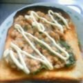 tomapiyo's cooksnap of when they made 大葉と梅の納豆トースト.