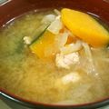 あんのひなめ's cooksnap of when they made カボチャ・玉ねぎと鶏ひき肉の味噌汁.