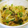 nananeco71's cooksnap of when they made 新玉ねぎとワカメのごま油サラダ.