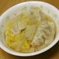 ぽりぽり拓庵's cooksnap of when they made 簡単♪市販の餃子と白菜の食べる卵スープ.