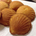 優芽ちゃん's cooksnap of when they made ふんわりしっとりマドレーヌ♡.