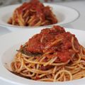 Hoink's cooksnap of when they made ランチの定番♪トマトづくしの贅沢パスタ.