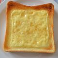 サイクリングママ's cooksnap of when they made チーズシュガートースト.