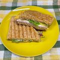 ろみろみ's cooksnap of when they made 卵焼き器で！オートミール100%パン♡.