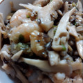 おぉぱ's cooksnap of when they made 簡単！ 海老とキノコの健康炒め.