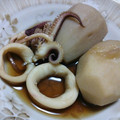 かよ1985's cooksnap of when they made 簡単イカ＆里芋の煮物.