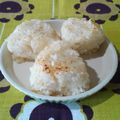 kururin18's cooksnap of when they made 醤油麹と粉チーズで★焼おにぎり★.