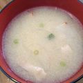 竹中キッチン's cooksnap of when they made 玉ねぎとベーコンの味噌汁.