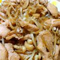マーティンマーティン's cooksnap of when they made 鶏ムネ肉の中華炒め丼.