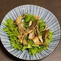 Nilmini's cooksnap of when they made わさび菜とベーコンと舞茸のホットサラダ.