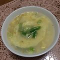 YUKIKI☆'s cooksnap of when they made ふんわり玉子のワカメスープ.