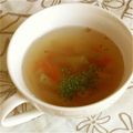 ぴーちゃんぱぱ's cooksnap of when they made 大根とにんじんのコンソメスープ.