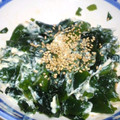 抹茶もつこ's cooksnap of when they made 簡単わかめマヨネーズいりごましょうゆ小鉢.