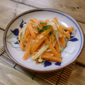13pearls's cooksnap of when they made えのきとにんじんの塩麹炒め.