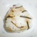 白いぐれーぷ's cooksnap of when they made シーチキンと胡麻昆布＊おにぎり.