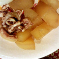あゆくまくま's cooksnap of when they made やわらかイカと大根の煮物.
