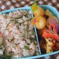 ポアママ's cooksnap of when they made ◎大葉と鮭のごまおにぎり.