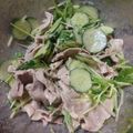 港UV's cooksnap of when they made 水菜と豚こま肉の冷しゃぶサラダ☆.