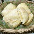 punchinello's cooksnap of when they made 食パン使用の簡単カスタードメロンパン♪.