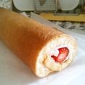 ぢんぴよ's cooksnap of when they made シンプル ロールケーキ.